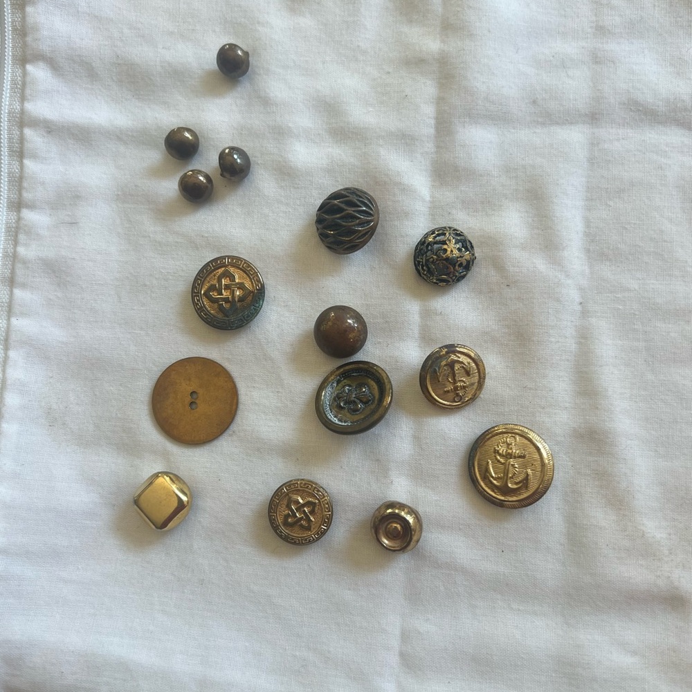 Vintage Assorted Gold and Bronze Button Set